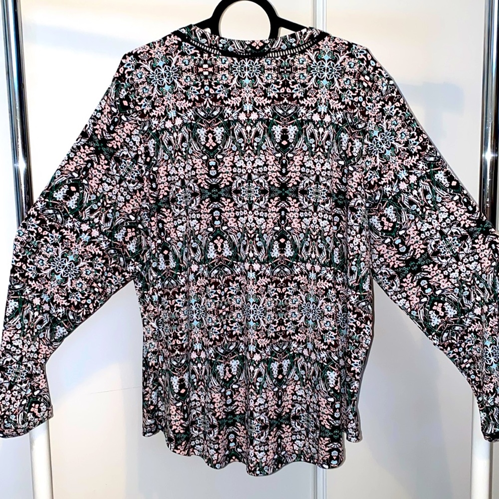 Liz Claiborne Floral Print Women's Top - Picture 4 of 9